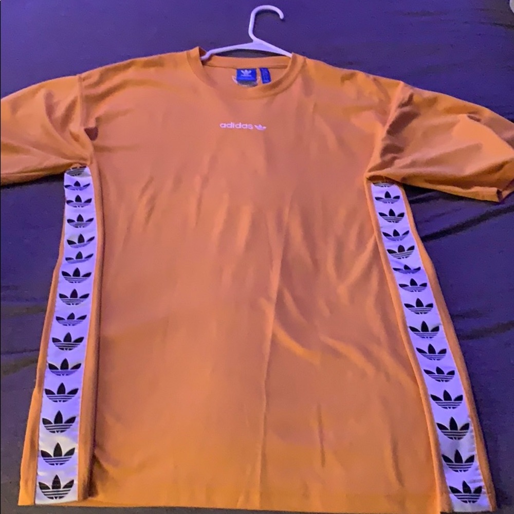 Adidas shirt size- L